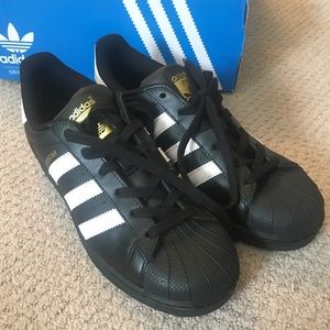 BRAND NEW Adidas Superstar
